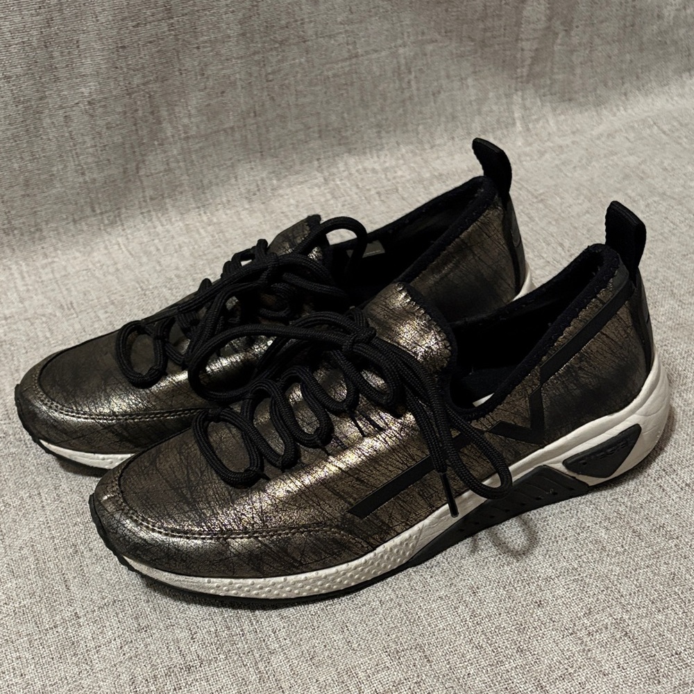Diesel Metallic Black Low Top Sneakers